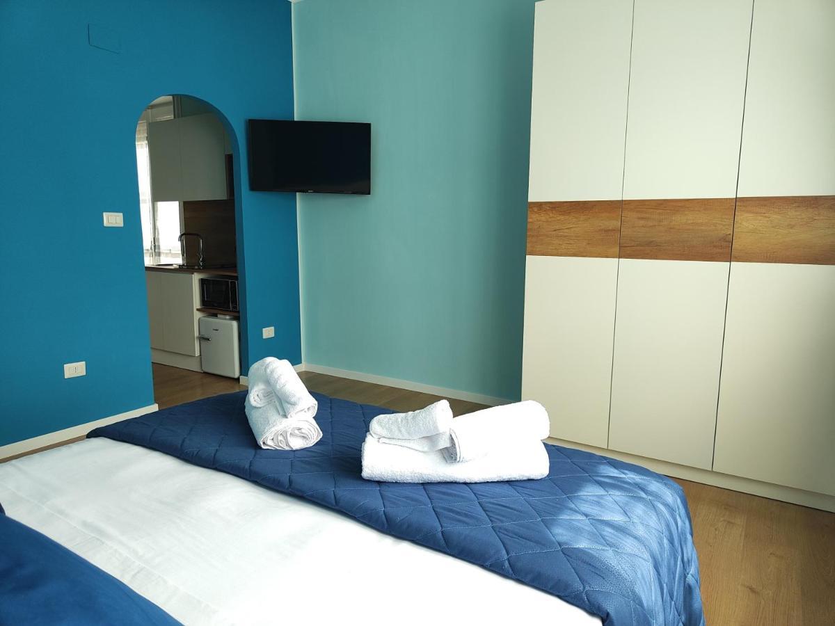 B&B Libra Rooms & Suite Salerno Exteriör bild