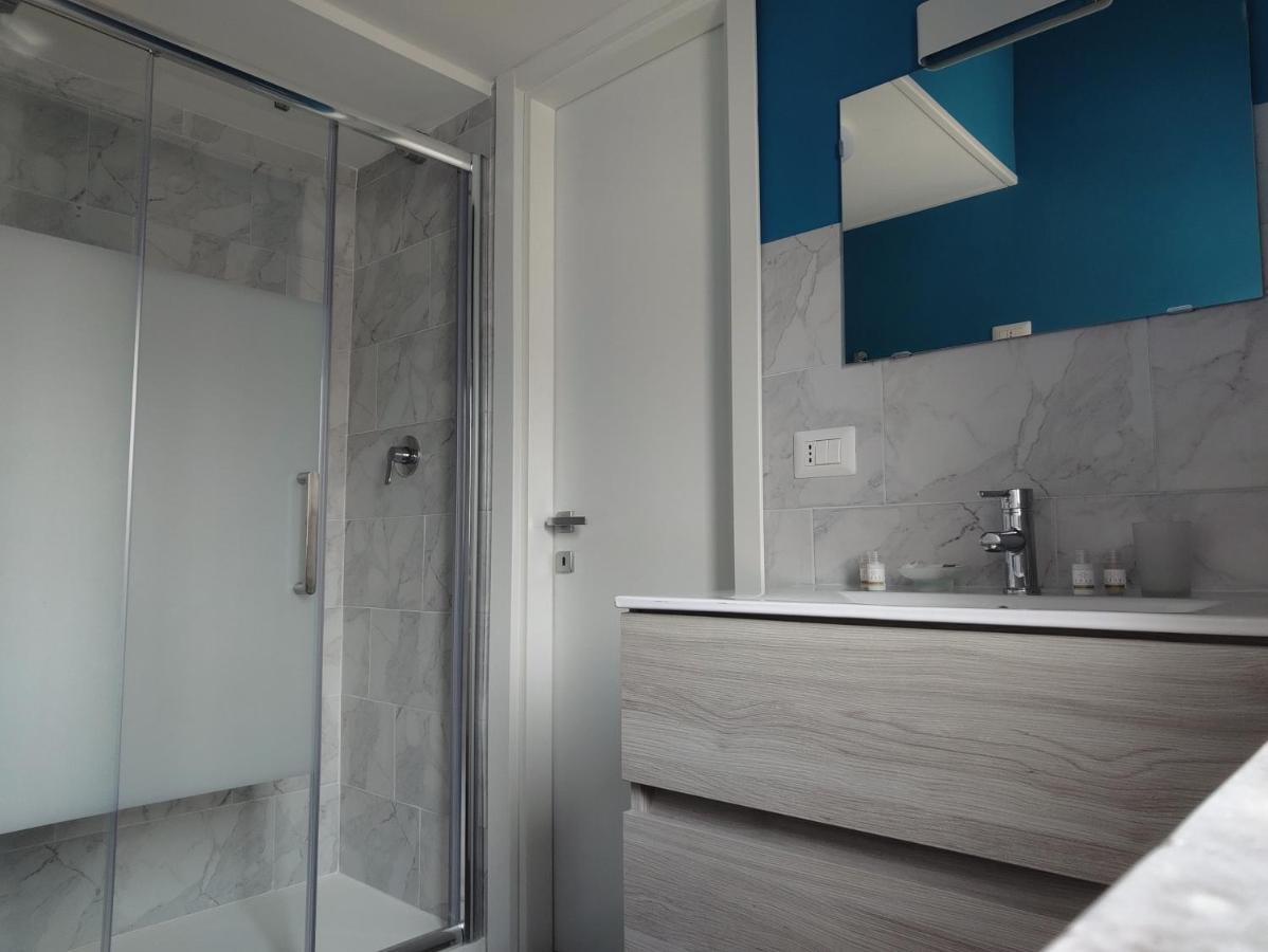 B&B Libra Rooms & Suite Salerno Exteriör bild