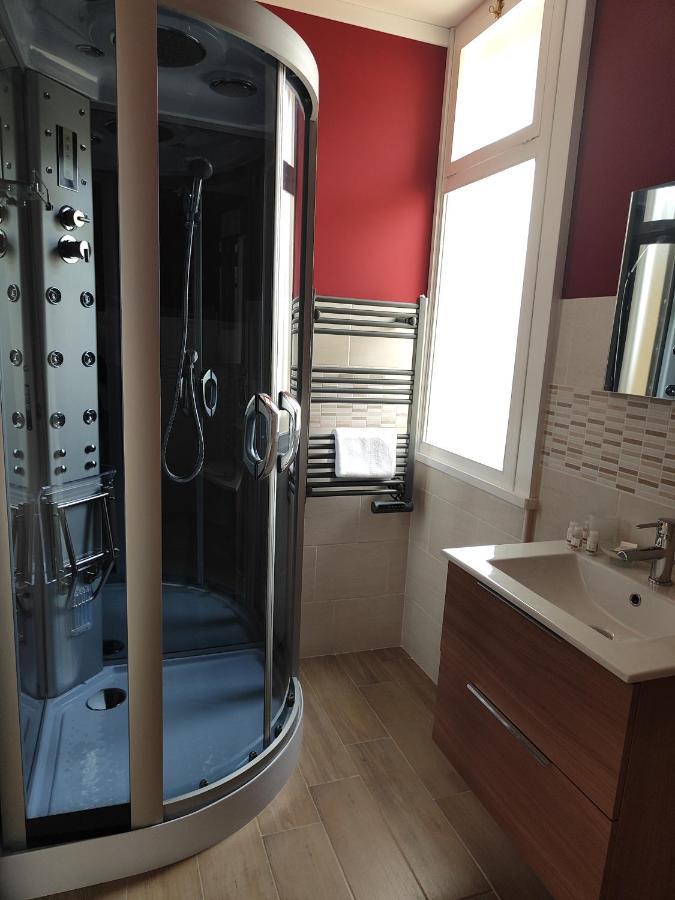 B&B Libra Rooms & Suite Salerno Exteriör bild