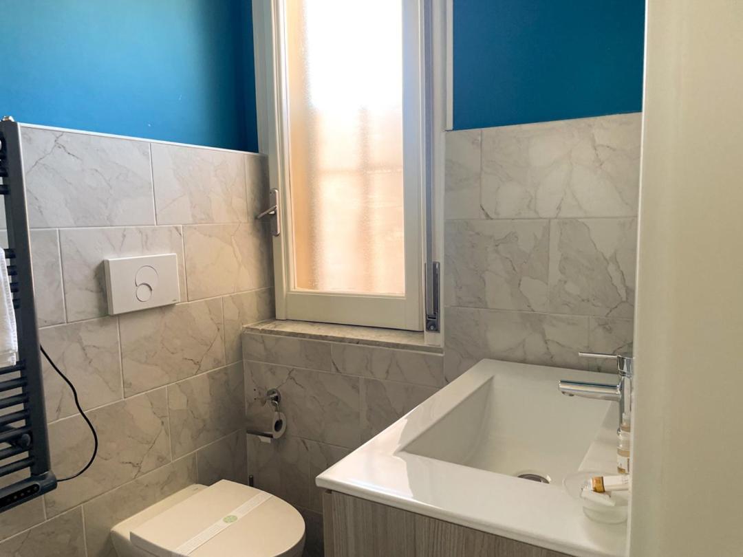 B&B Libra Rooms & Suite Salerno Exteriör bild